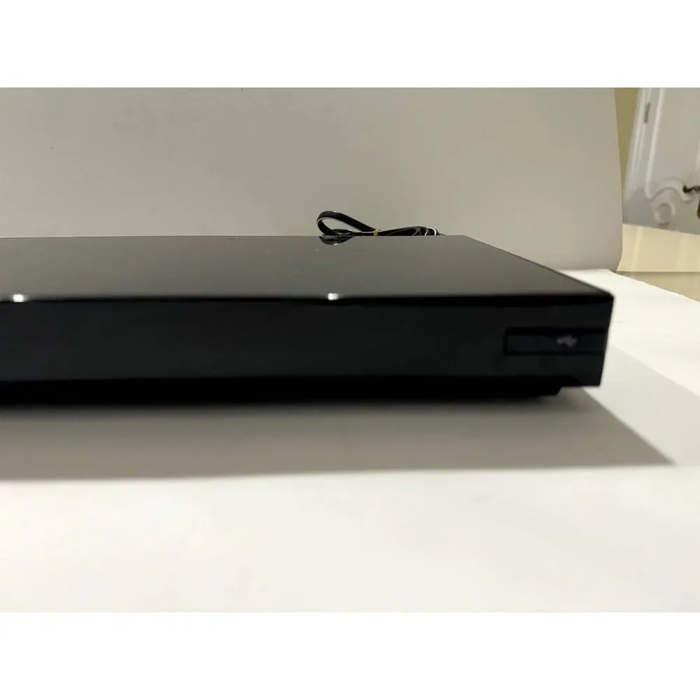 Samsung BLU-RAY DISC PLAYER, Model-BD-C6900